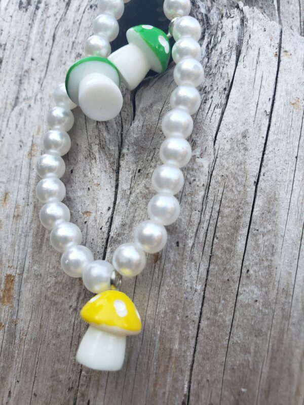 Pearl and mini mushroom bracelet
